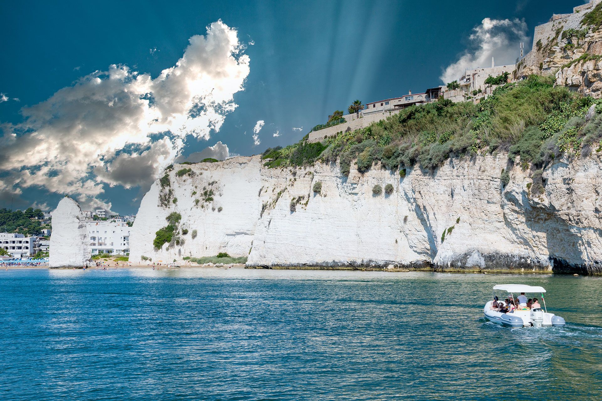 Pizzomunno Vieste lato mare panorama