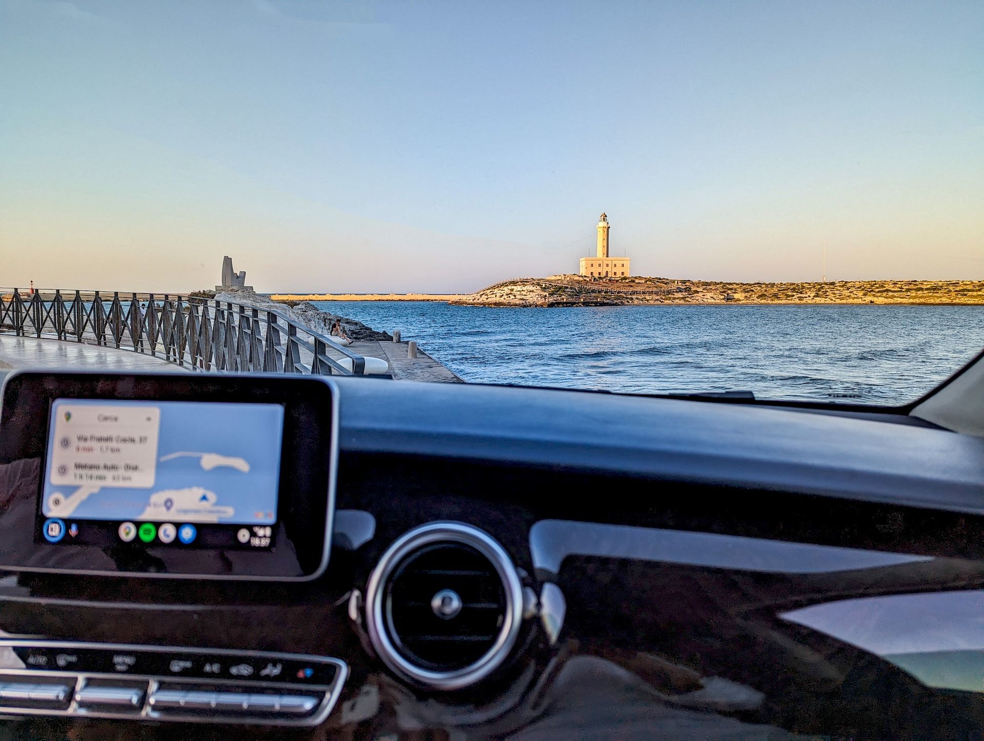 Servizio Taxi Ncc Transfer Vieste  Mercedes Viano 7 posti Piscopo nel Gargano in Puglia